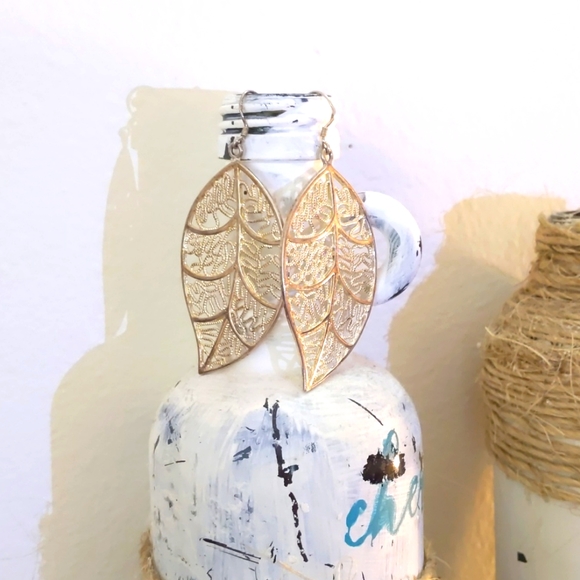 Silver Leaf Earring - Picture 1 of 2